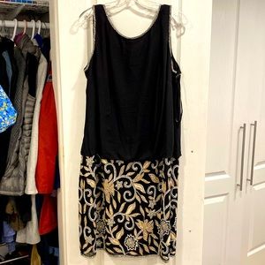 Adrianna Papell women’s Black sleeveless crepe dress with gold & silver beading